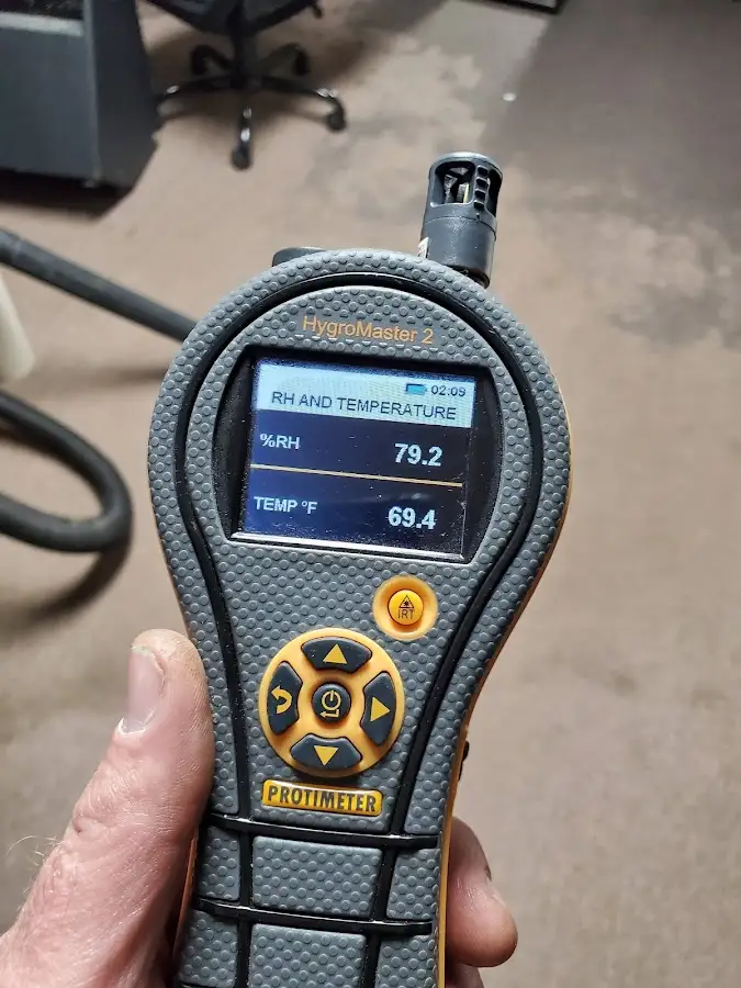 Moisture meter humidity assessment for Mold Remediation & Removal in Mountlake Terrace